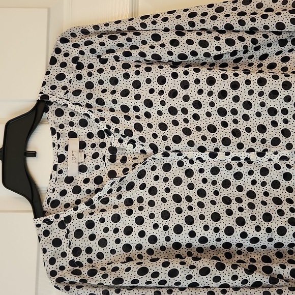 Loft Long Sleeve White with Black Polka Dots Blouse Size S - Picture 3 of 8